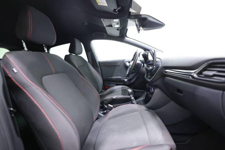 FORD Puma 41