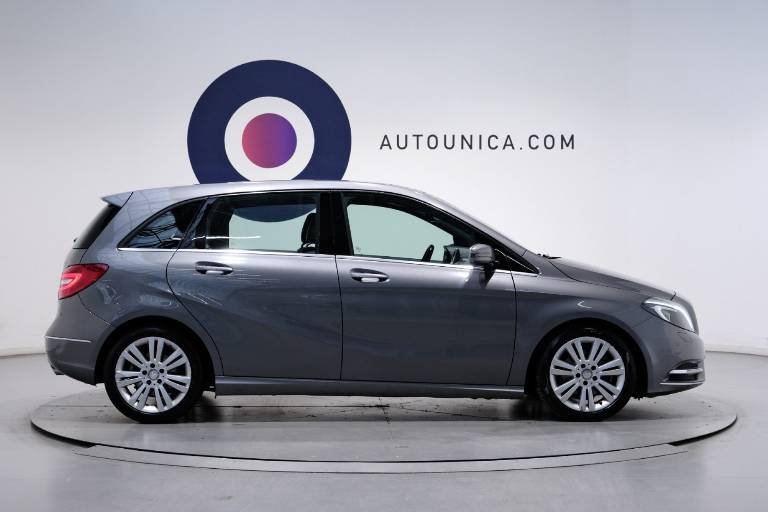 MERCEDES-BENZ B 200 4