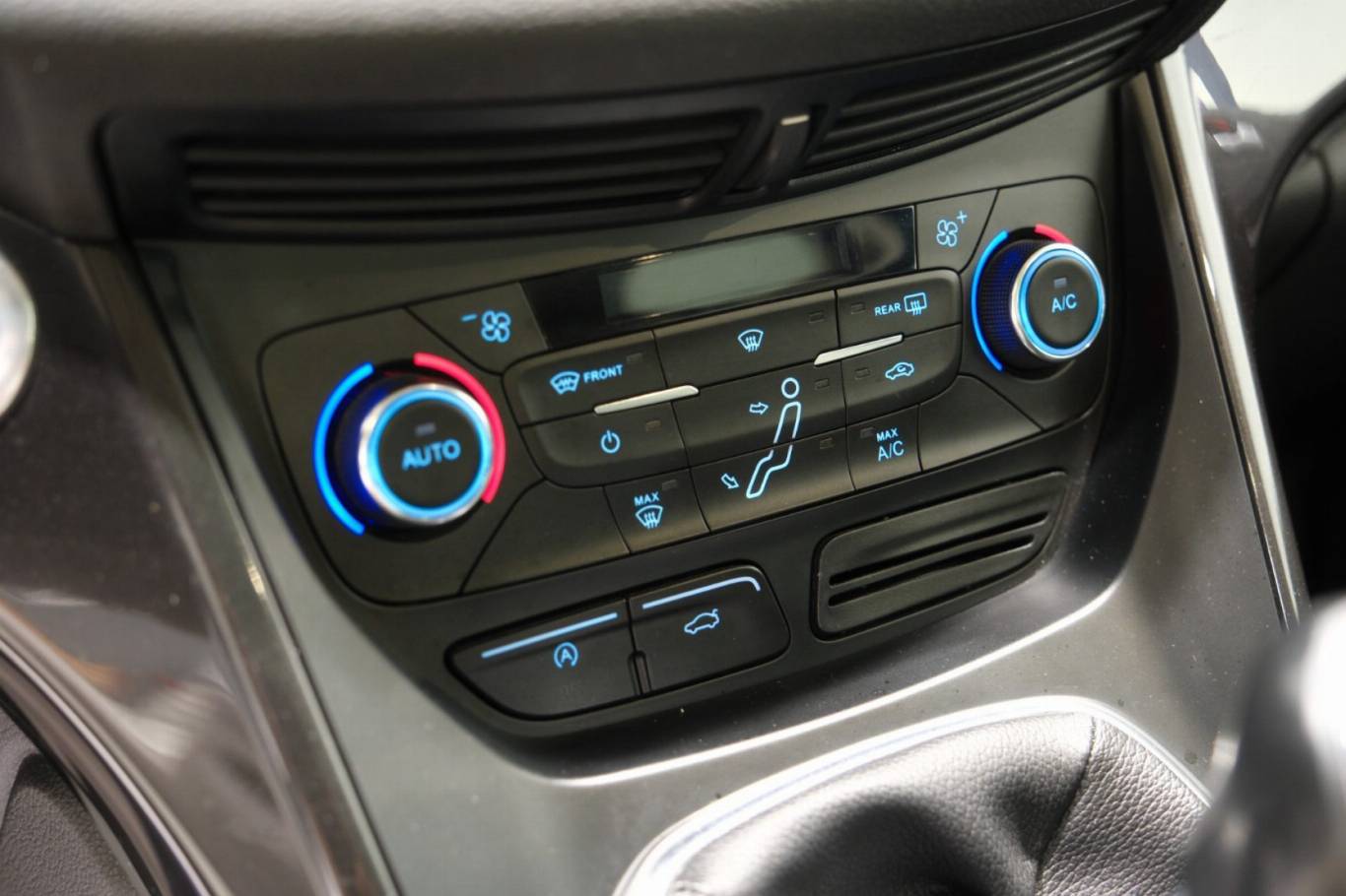 FORD C-Max 31