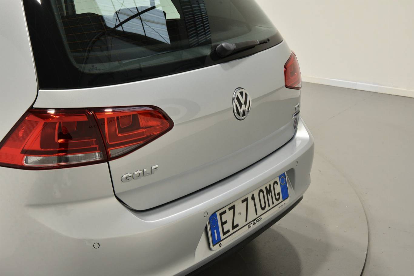 VOLKSWAGEN Golf 55