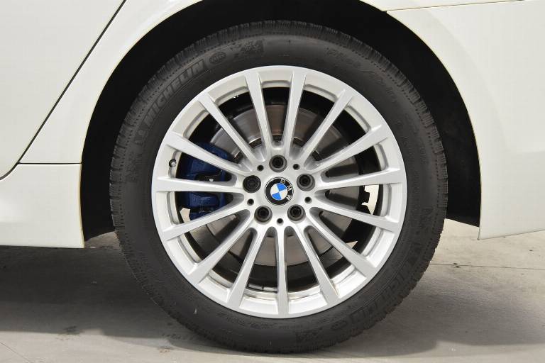 BMW 530 15