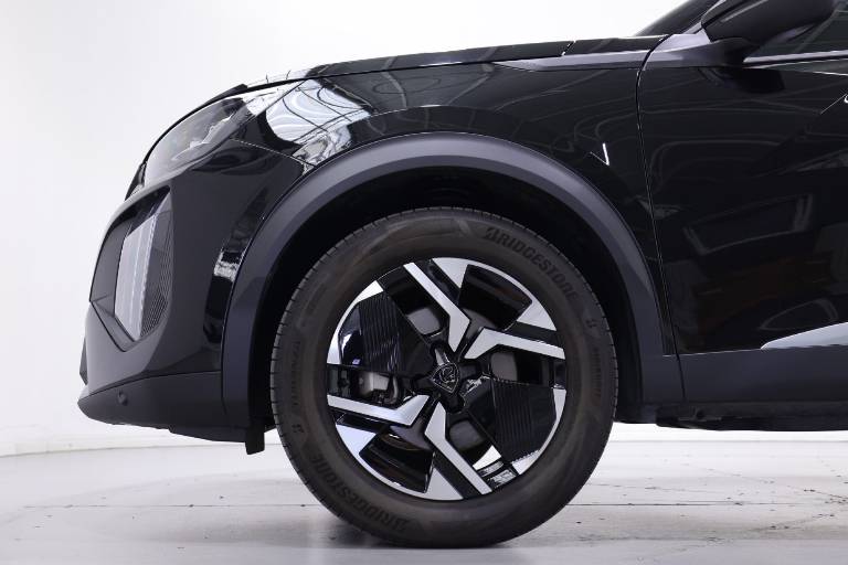 PEUGEOT 2008 17