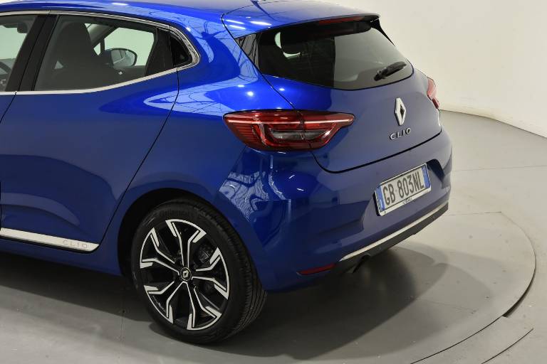 RENAULT Clio 35
