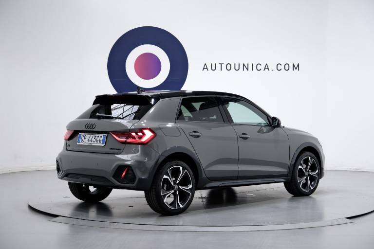 AUDI A1 16