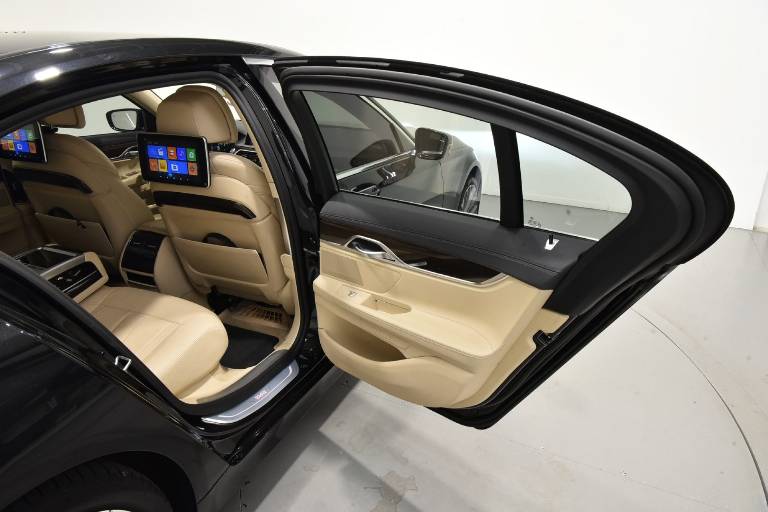 BMW 730 39