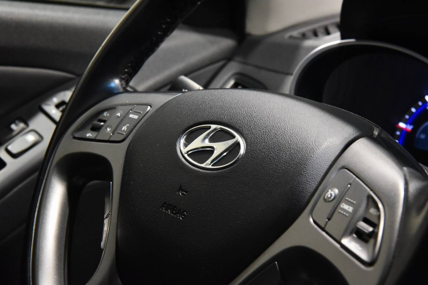 HYUNDAI IX35 33