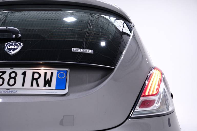LANCIA Ypsilon 38
