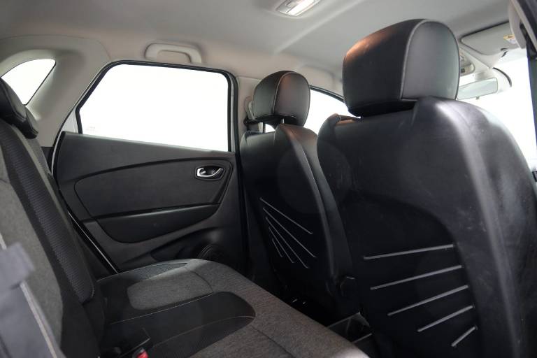 RENAULT Captur 57