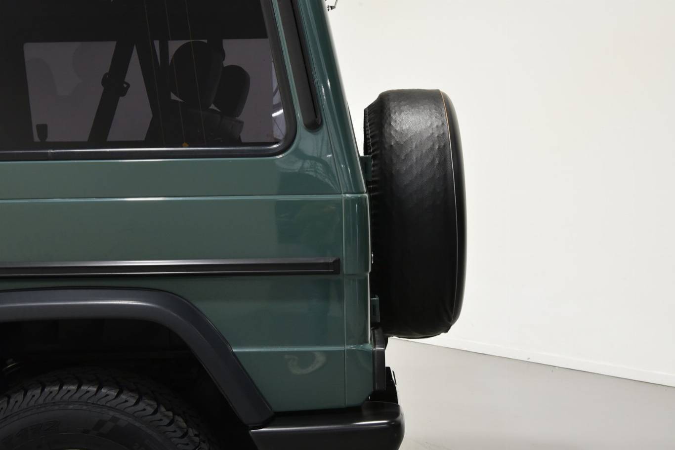 MERCEDES-BENZ G 320 41