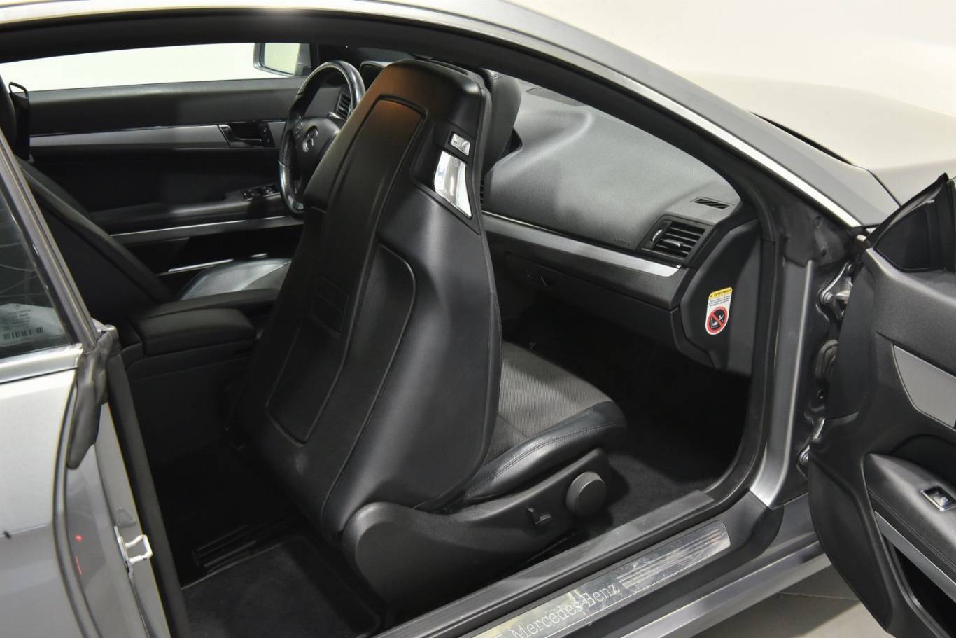 MERCEDES-BENZ E 220 12