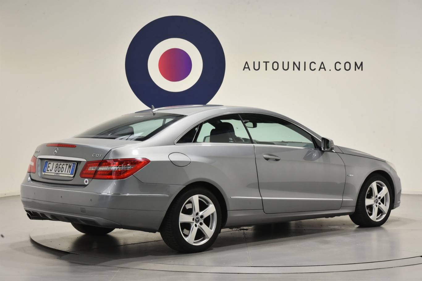 MERCEDES-BENZ E 220 28