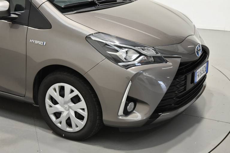 TOYOTA Yaris 46