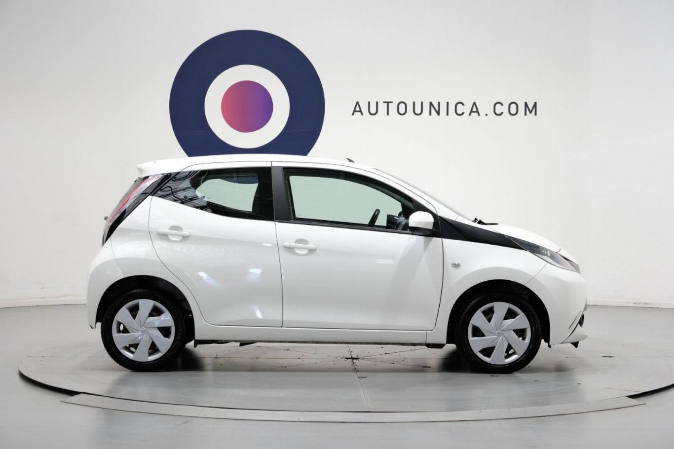 TOYOTA Aygo 4