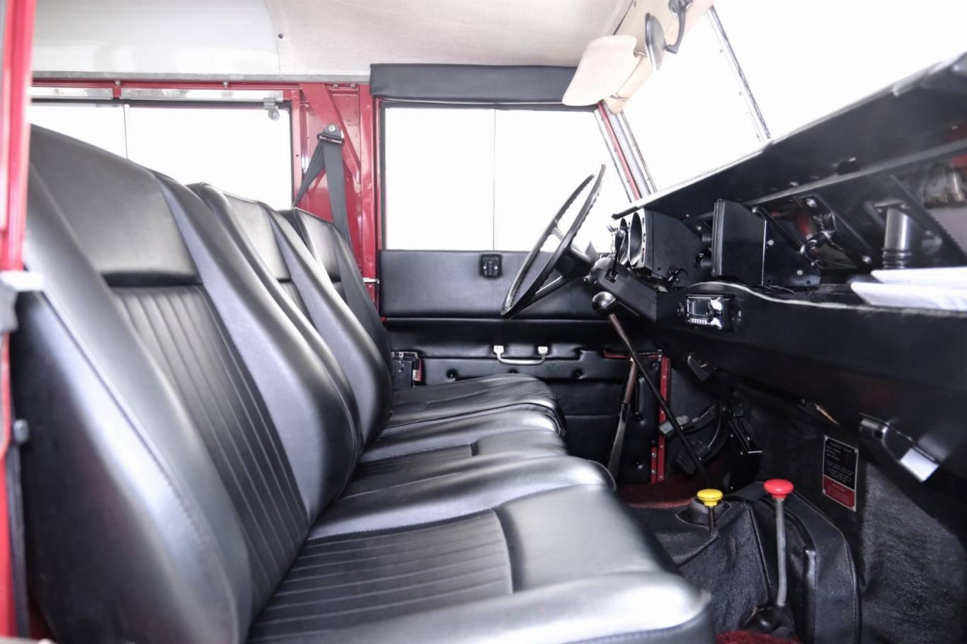 LAND ROVER Defender 40