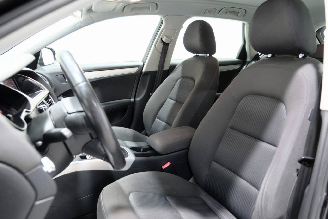 AUDI A4 6