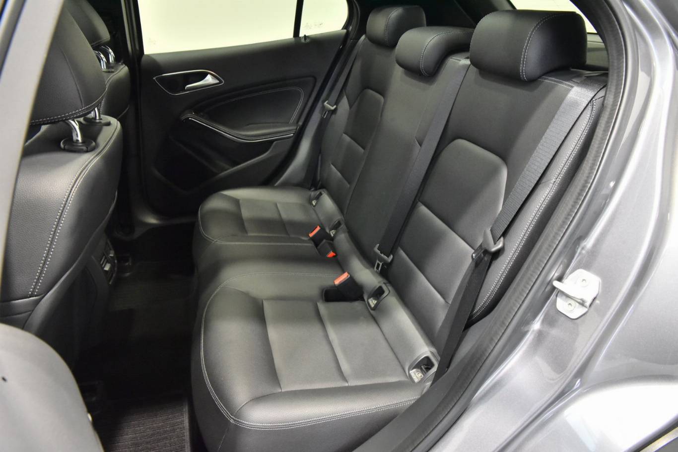 MERCEDES-BENZ GLA 200 20