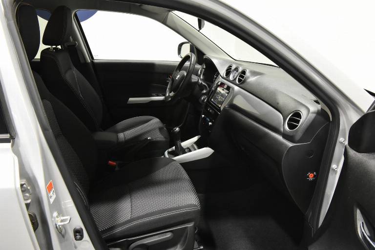 SUZUKI Vitara 17
