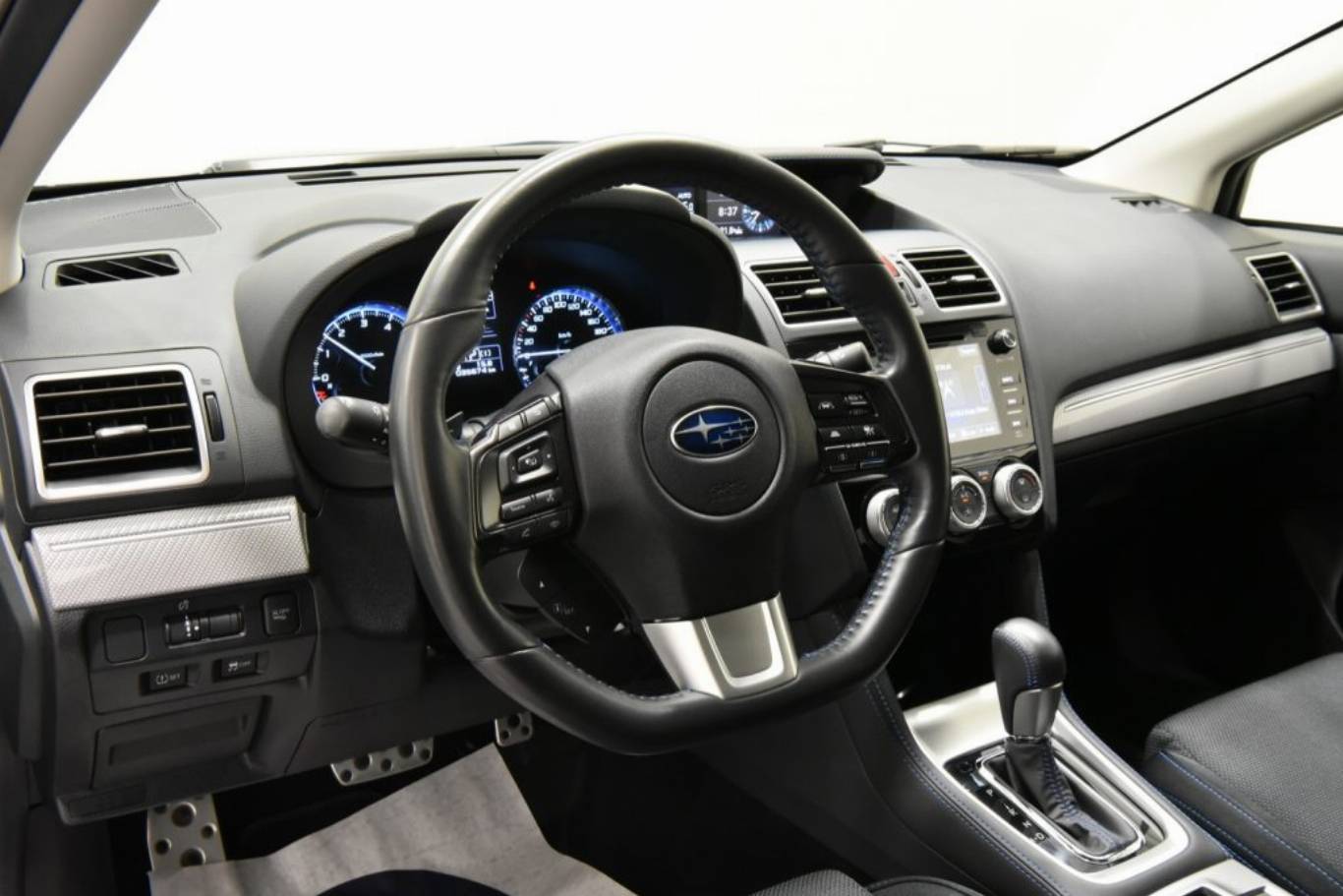 SUBARU Levorg 3
