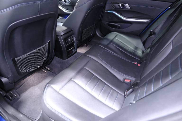 BMW 320 38