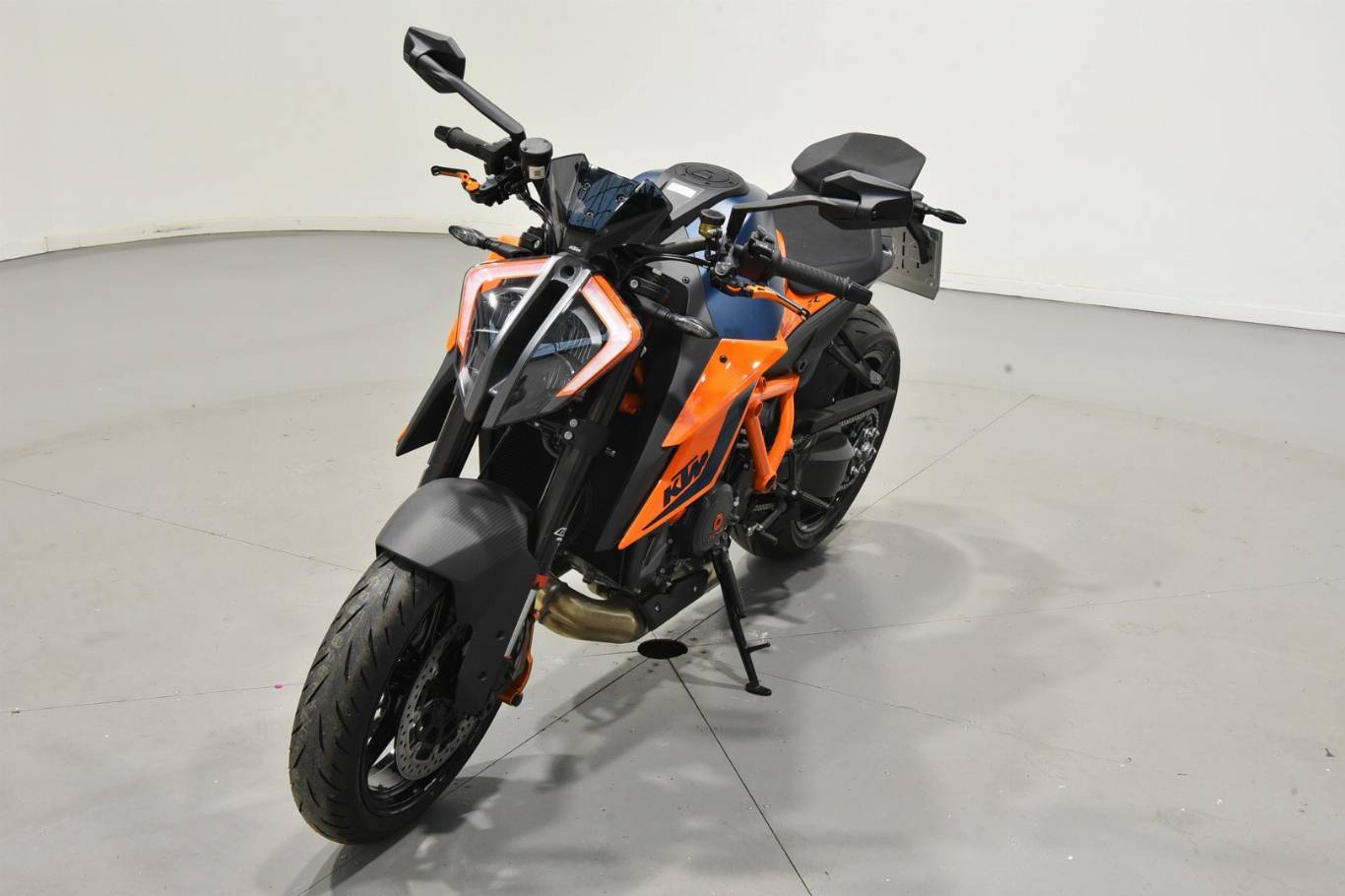 KTM 1290 Super Duke R 73