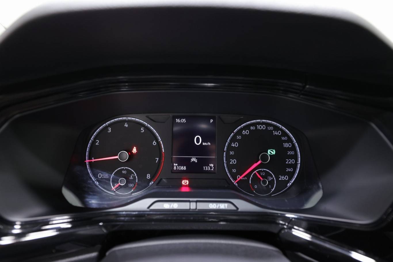 VOLKSWAGEN T-Cross 8