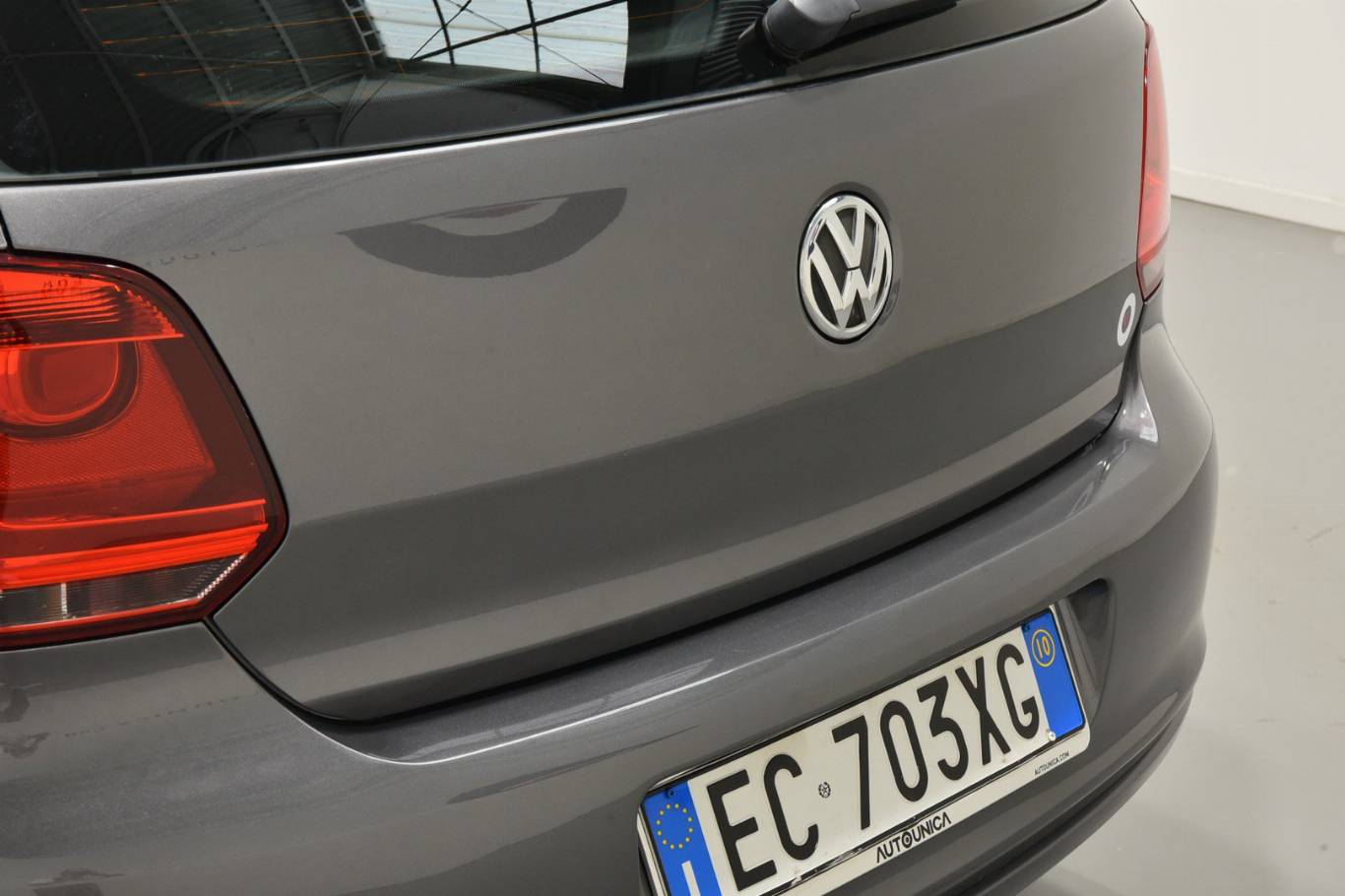 VOLKSWAGEN Polo 40
