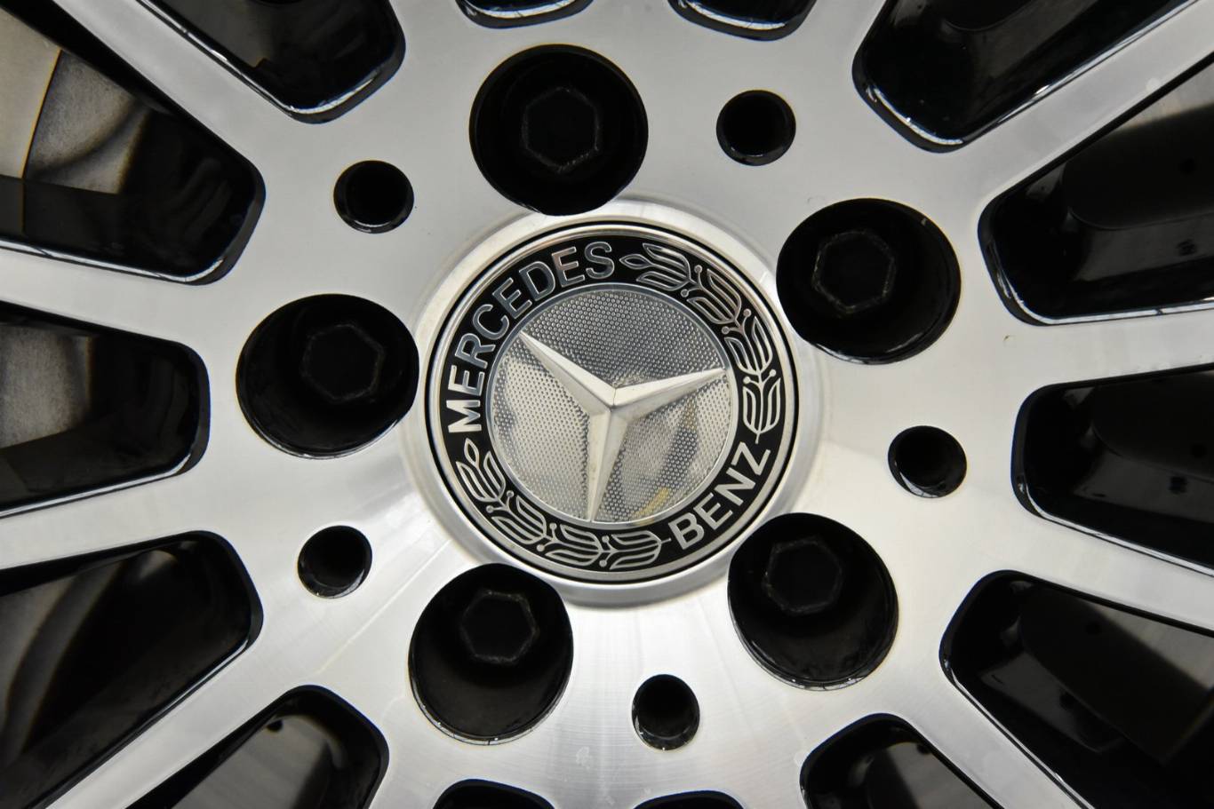 MERCEDES-BENZ GLC 220 62