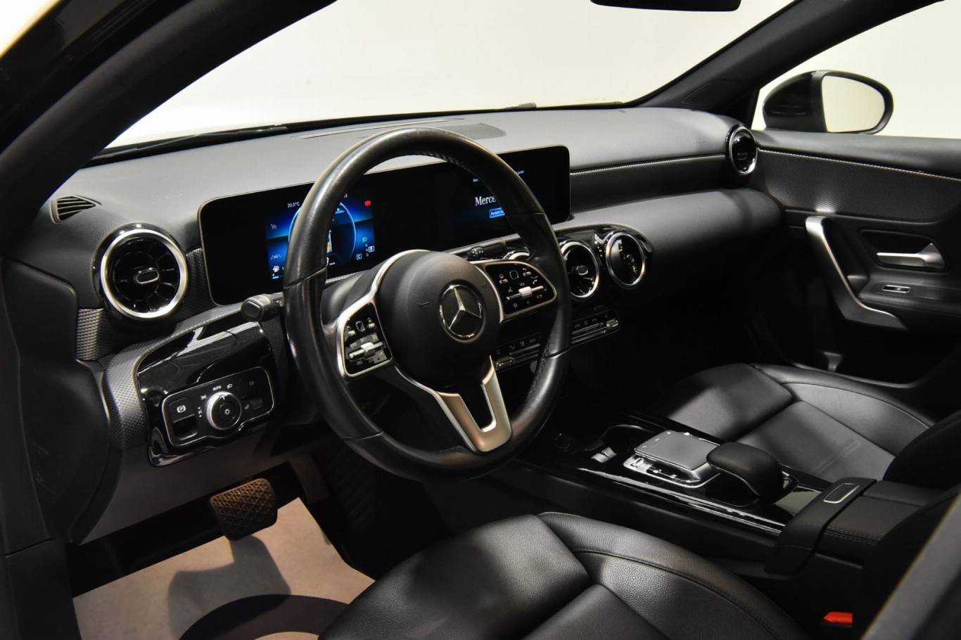 MERCEDES-BENZ A 180 3