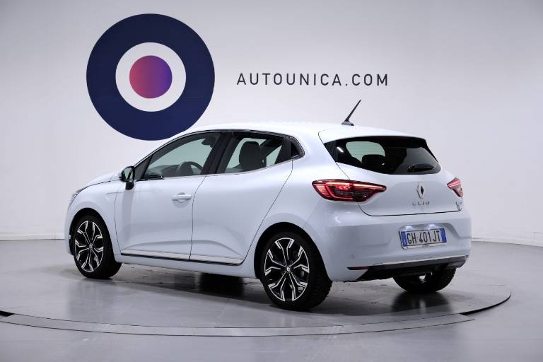 RENAULT Clio 17