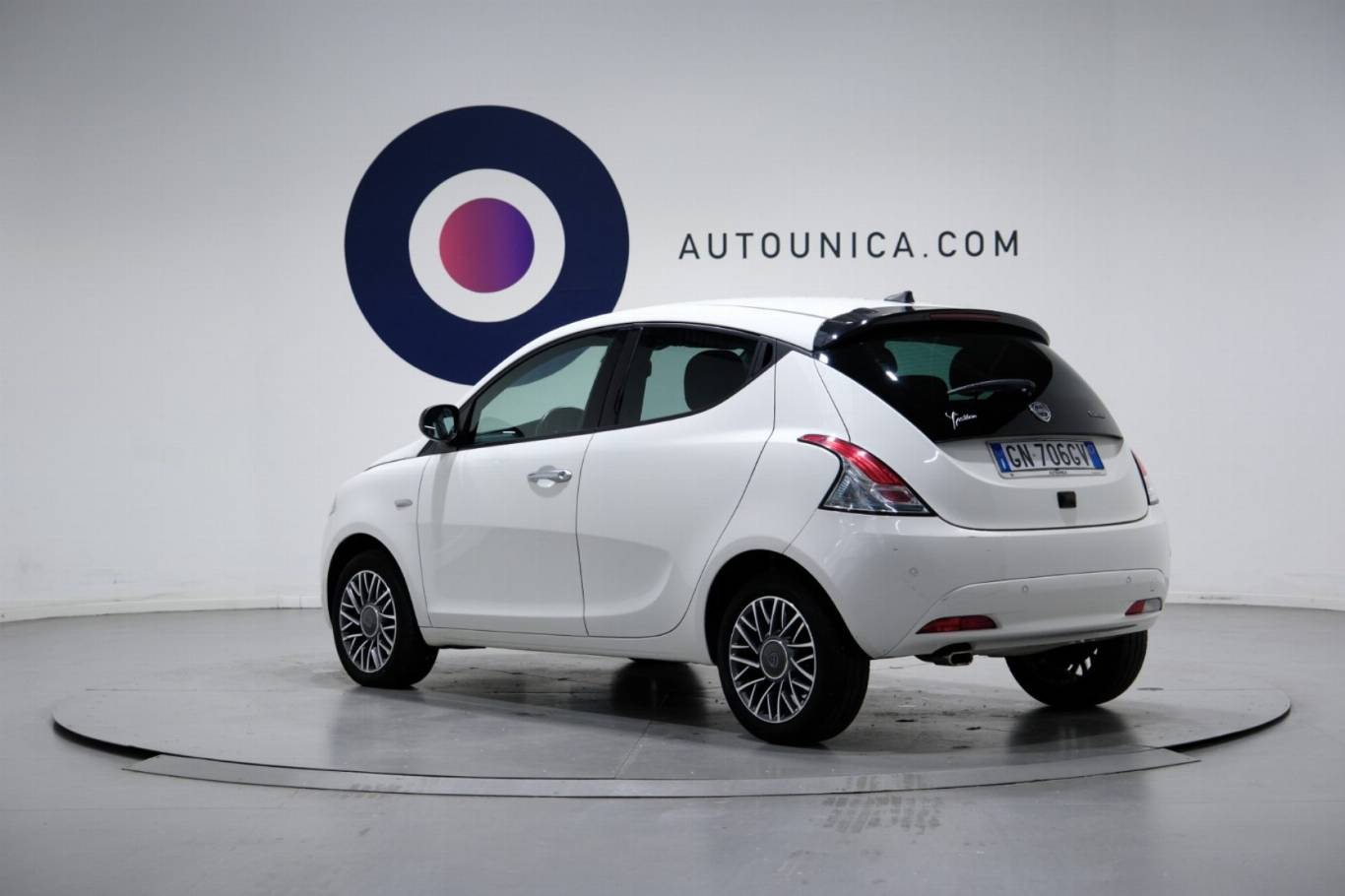 LANCIA Ypsilon 15