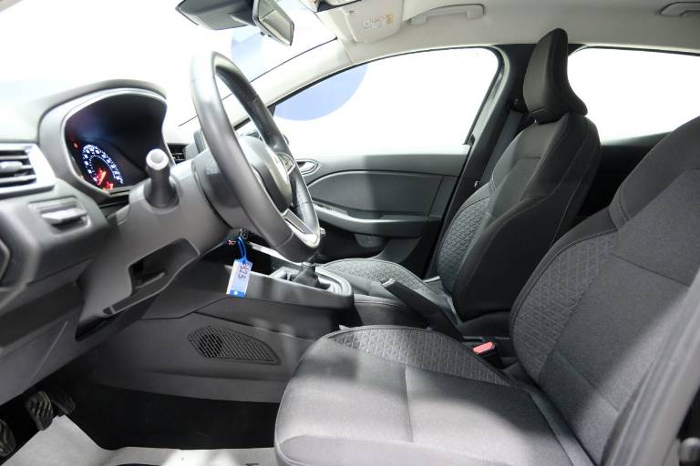 RENAULT Clio 20