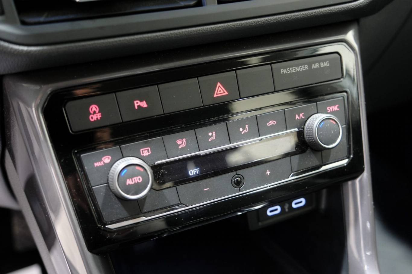 VOLKSWAGEN T-Cross 26