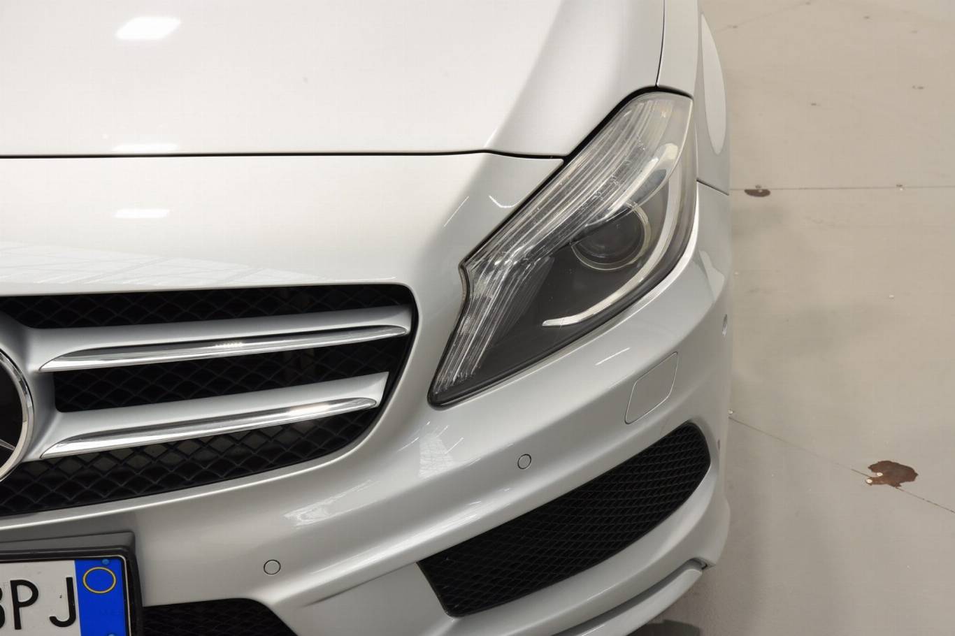 MERCEDES-BENZ A 180 32