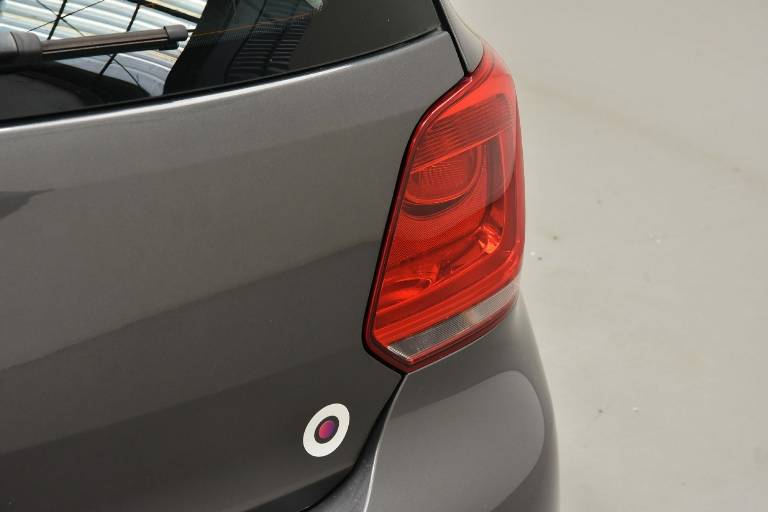 VOLKSWAGEN Polo 46