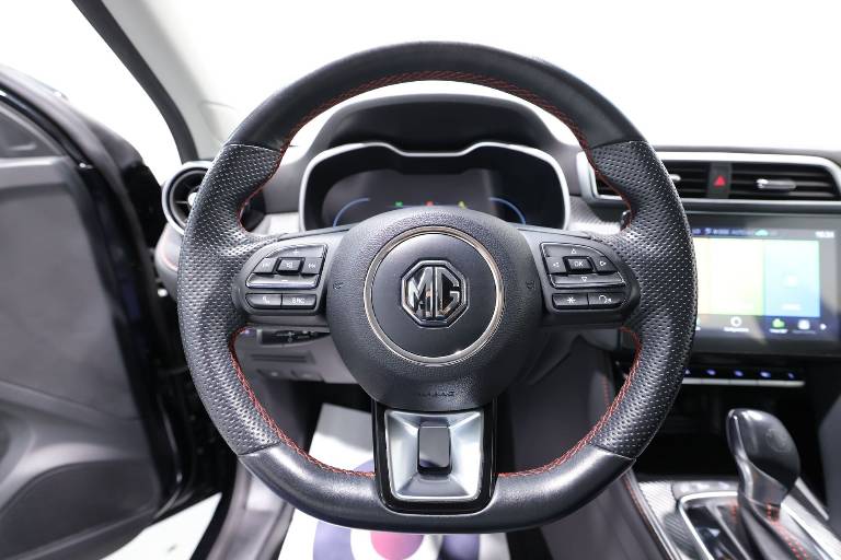 MG ZS 7