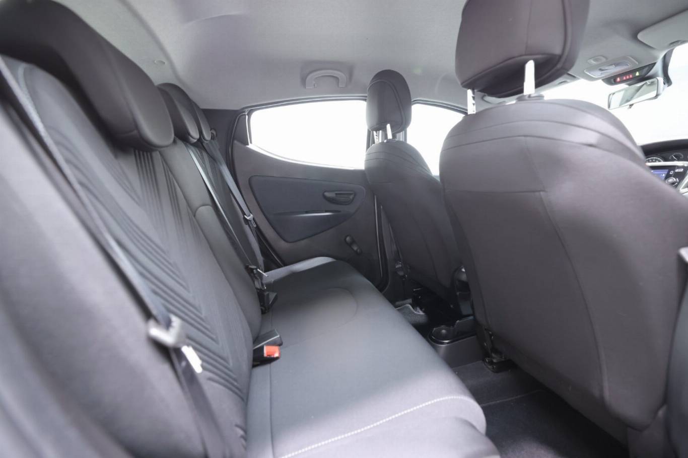 LANCIA Ypsilon 41
