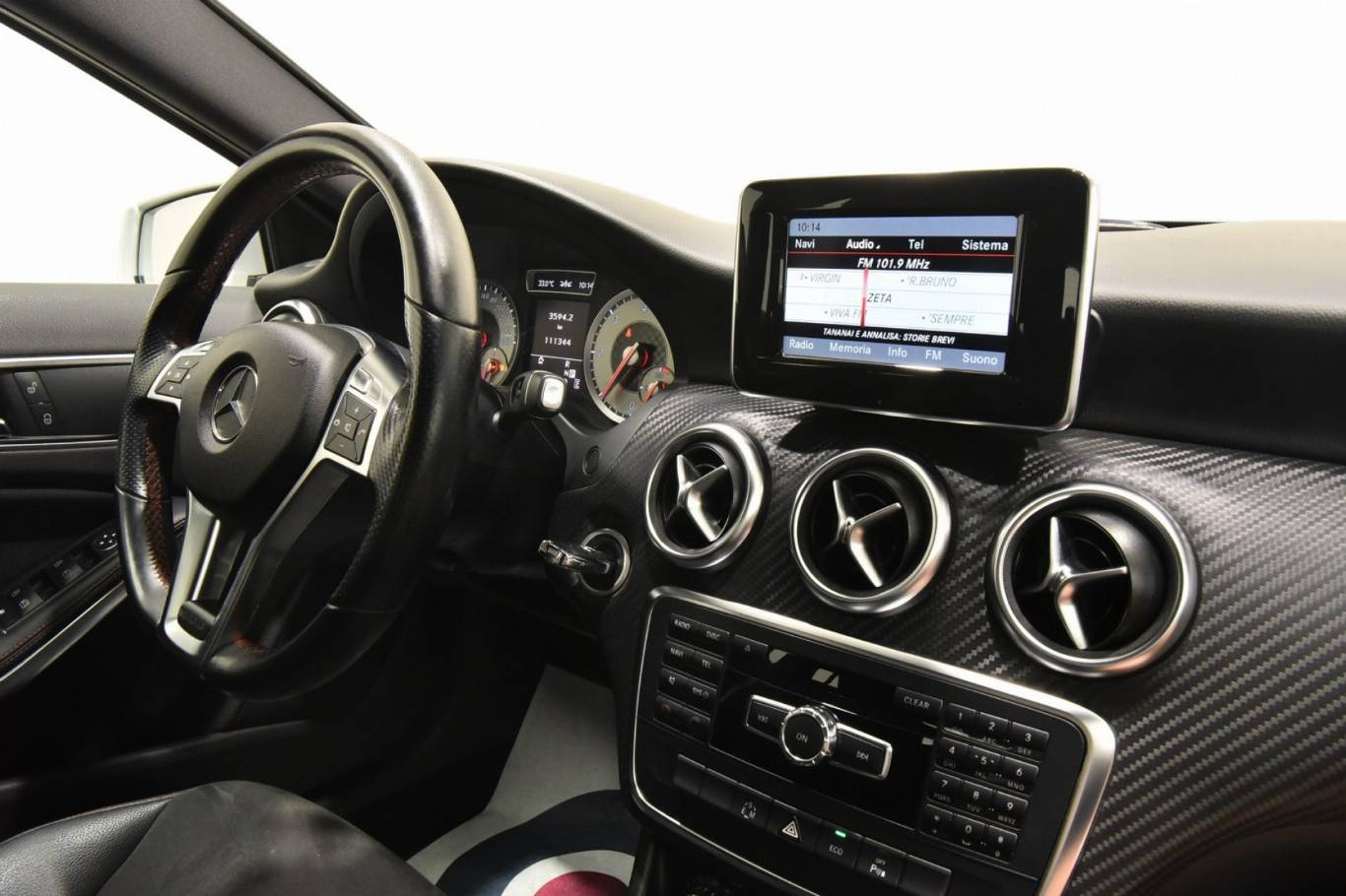 MERCEDES-BENZ A 180 16