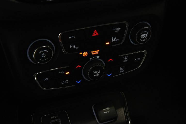 JEEP Compass 11