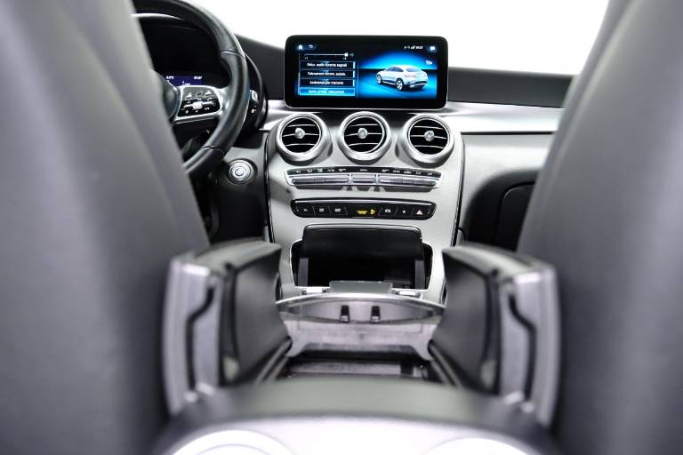 MERCEDES-BENZ GLC 200 49