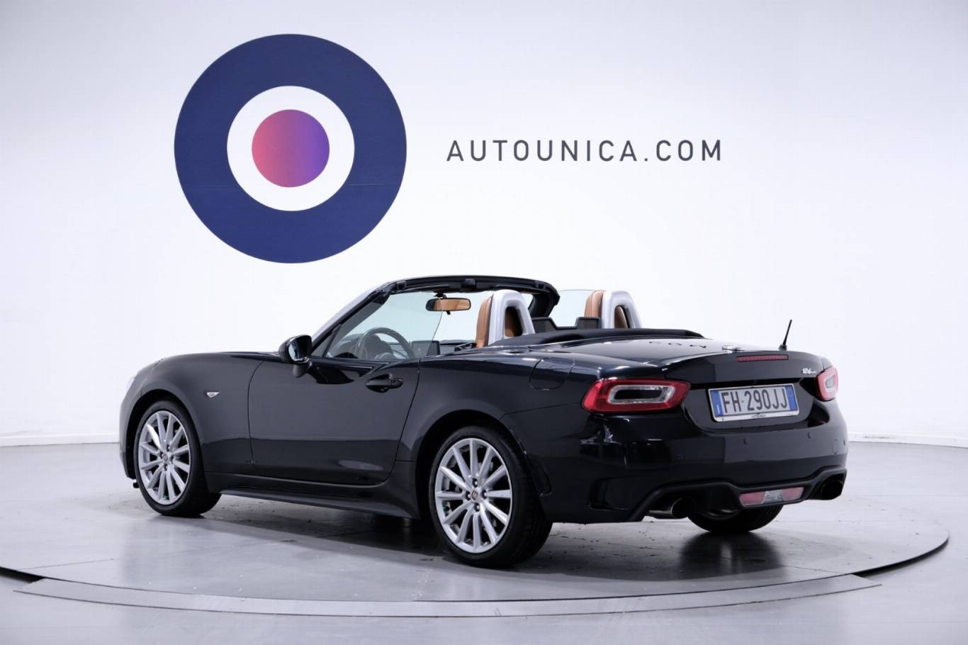 FIAT 124 Spider 17