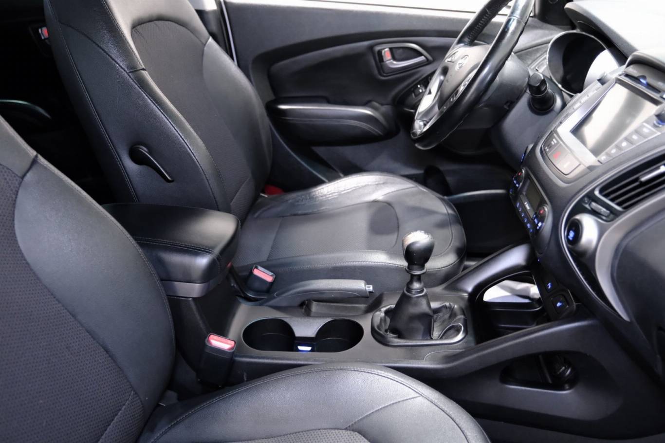 HYUNDAI IX35 62