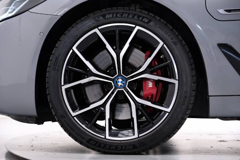 BMW 530 15