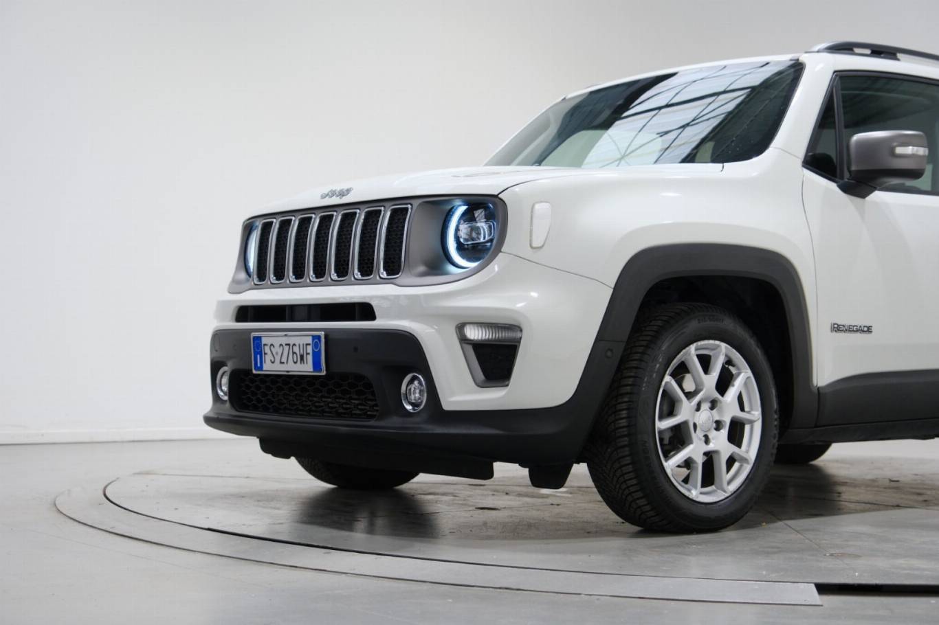 JEEP Renegade 11