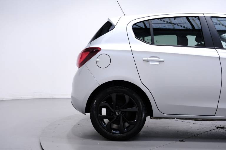 OPEL Corsa 43