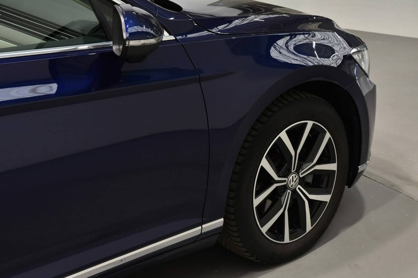 VOLKSWAGEN Passat Variant 46