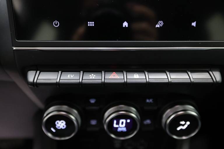 RENAULT Captur 26