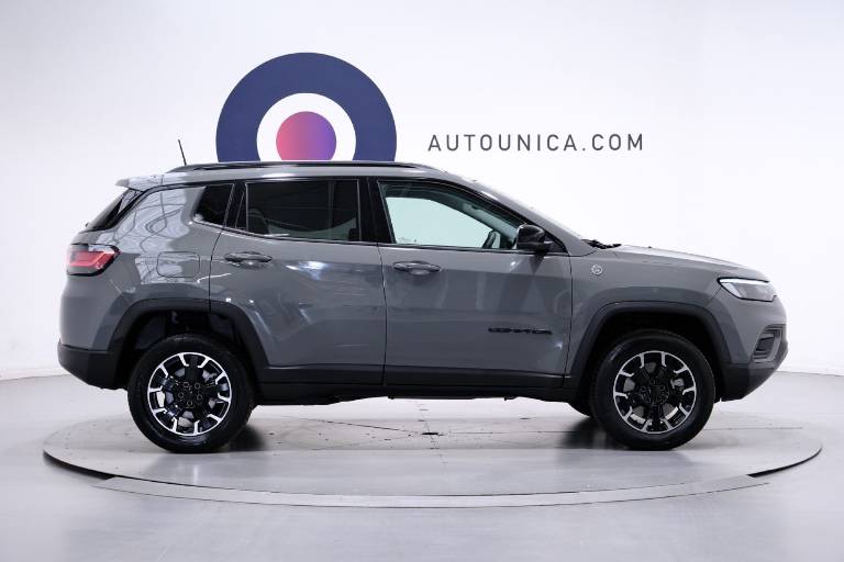 JEEP Compass 4