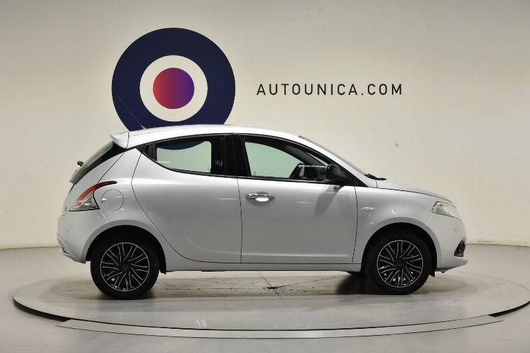 LANCIA Ypsilon 31