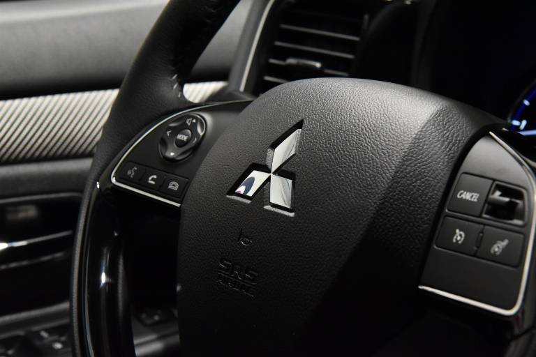 MITSUBISHI Outlander 24