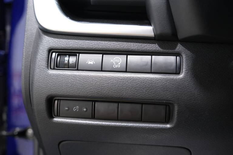 NISSAN Qashqai 26